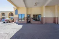 皇家假日汽車旅館由貝爾維拉蓋洛普I-40