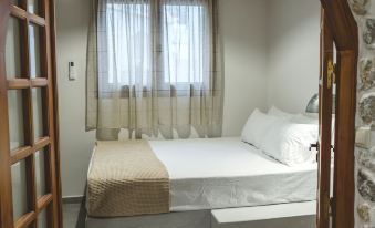 Aesthisis Sensational Accommodation Archangelos