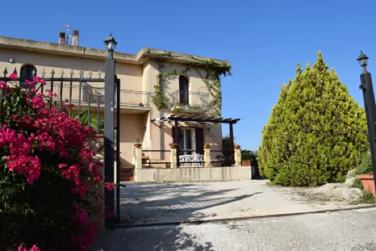 Two-Bedroom Apartment for 4