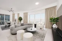 Maison Privee - Elegant & Panoramic Sea View Apt on Al Reem Island