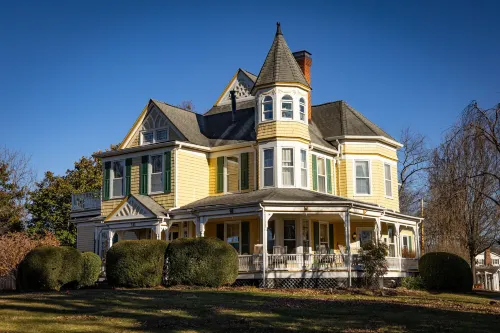 The Oaks Victorian Inn Hotels in Christiansburg