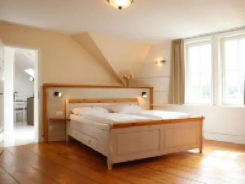 ゲストハウス ユンセア シュタットヴィラ ヘッヒンゲンのホテル