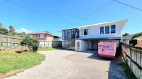 Lovely 2 - Bedroom Unit with Free Parking Hotels in Hillsborough