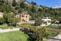 Ifigenia Theriso Village Hotels in Mousoures
