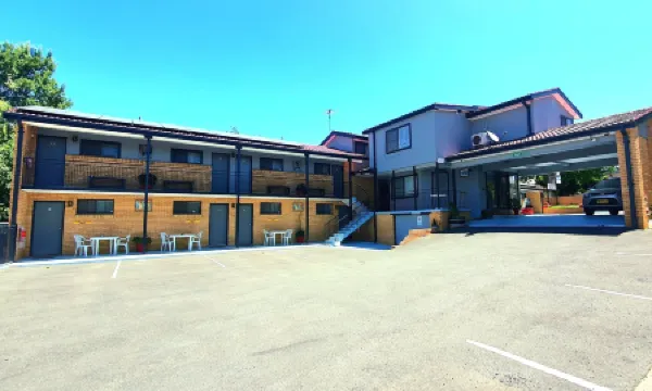 Goldrush Motel Young CBD