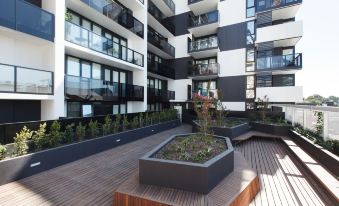 Ilixir Apartments by Ready Set Host