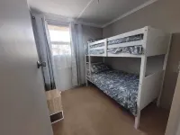 Cosy beach-front shack with easy access to everything Port Broughton offers. Hotels near Crystal Brook Memorial Rotunda