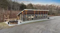 Luxury Retreat Amidst Scenic Hills - Charming Cozy Getaway Hotels in Maury County