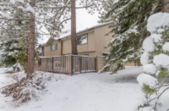 Bright Living Space and Enclosed Deck - Charming Lake Retreat