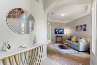 Chic 4BR/3BA,Heated Pool,Jacuzzi & Dining Oasis near Disney & Legoland