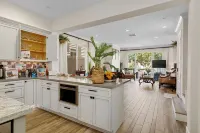 Surf, Sun &Fun! Beachside Bliss-4 Blocks to Waves