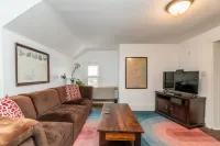 Cozy Workspace and Public Pool - Charming Vermont Retreat Hotels in Winooski