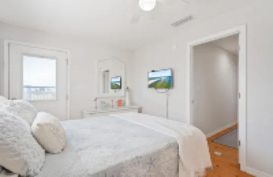 Stunning Gulf Views and Private Pool - Charming Waterfront Retreat 多芬島酒店