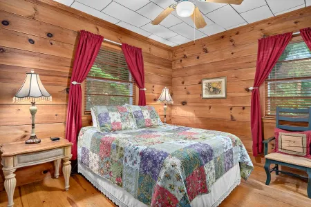 Lake Lure Cottage~Pontoon Available 2 Rent! Отели рядом с достопримечательностью «Lake lure»