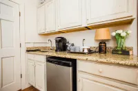 Stunning Suite - Walk To Main | A/C | WiFi | Street Parking