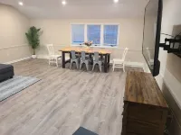 Downtown Marblehead 2brm/1.5bath w/ deck