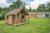 Dream Estate with Pool, Bonfire, Game Room & 100 Acres of Nature