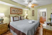 Luxury Pools and Stunning Ocean Views - Exquisite Penthouse Escape