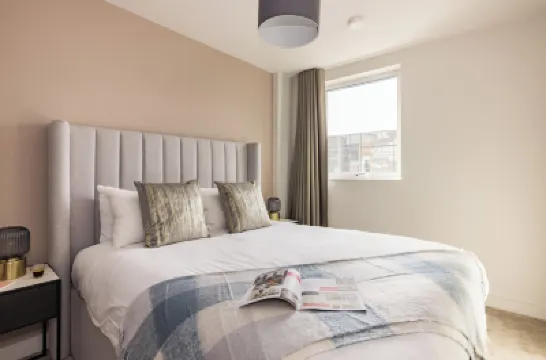 Charles Hope Leeds Hotels near Leeds College of Music