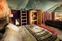 Caesarea Sea-Side Exquisite Retreat by Sea N' Rent Hotels near בי"כ היכל עציון