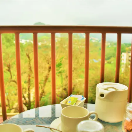 Fariyas Resort Lonavala