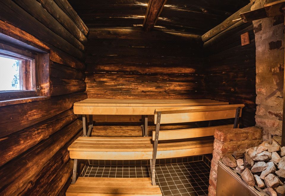 탄카바라 골드 빌리지