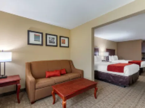 Comfort Suites Hotels in Ennis