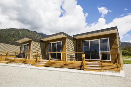Franz Alpine Retreat Отели рядом с достопримечательностью «West Coast Wildlife Centre»