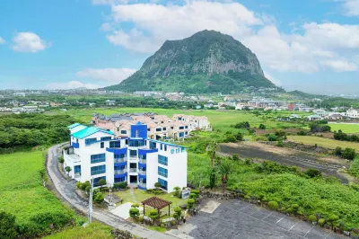 Unicorn Pension Các khách sạn gần Yongmeori Coast
