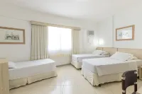 Hotel Ilha da Madeira فنادق في بالنيريو كامبوريو