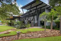Ecolux Boutique Hotel Hotels near NG Kerk Komatipoort