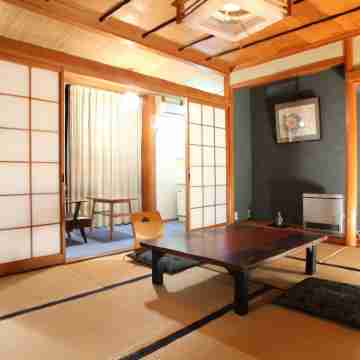 Hatsunoyu Rooms