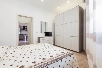 2300 Villino Vanessa Hotels near spiaggia libera torre lapillo