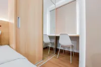 Luxury Studio At Serpong Garden Apartment - Wifi