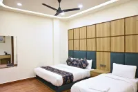 Hotel Platinum Stay InHouse Sanjha Chulha Restaurant - 2-Sterne