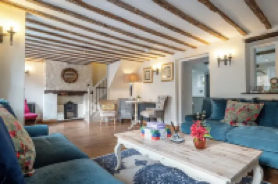 Eilmers Cottage Lovely 4BD in Malmesbury Hotels in Malmesbury