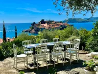Sun Rose Apartments Sveti Stefan Hotels in Свєті-Стефан