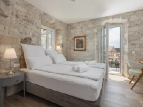 科倫巴之家 Opcina Makarska酒店