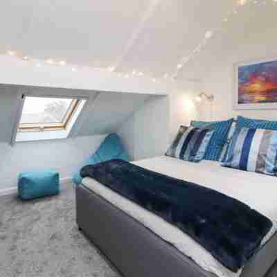 Kitty Cottage - 3 Bedroom - Warm and Welcoming - Sleeps 5 - Blackpool Rooms