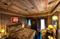 Maison Grecque Hotel Extraordinaire Hotel dekat Hellenic Open University Laboratories