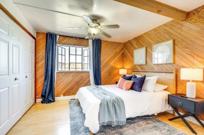 Private Hot Tub w/ Water Views: Lower Lake Getaway Hotels in Cobb