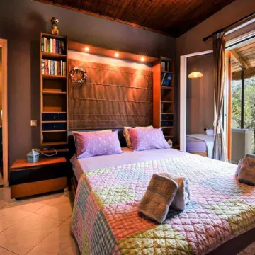 Dimitris Cottage