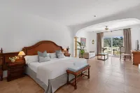 La Moraleja the Quiet Hotel - Adults Only Hotels in Cala Sant Vicenç