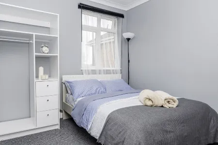 Shirley House 2 Self Catering Guest House 10 Min Walk to Southampton General Hospital Отели рядом с достопримечательностью «Университет Саутгемптона»