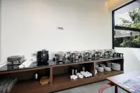 Hotel Mumbai House Ghansoli, Navi Mumbai - Frühstück