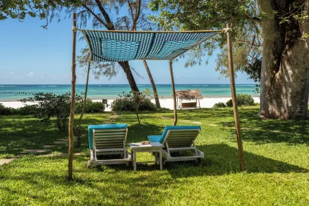 Nomad Beach Resort Отели рядом с достопримечательностью «Chillspot Nirvana backpackers and bar and grill»