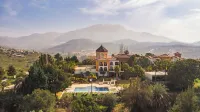 B Bou Hotel la Viñuela & Spa Hotels in Canillas de Aceituno