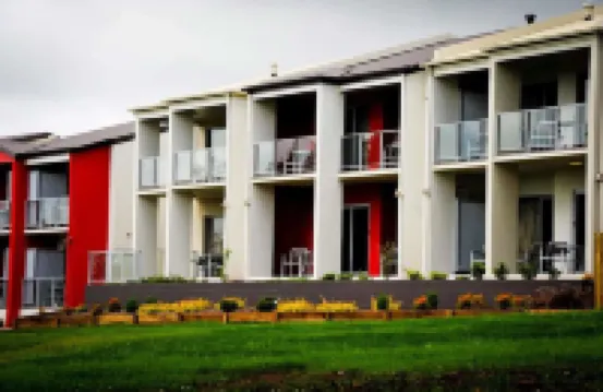 城市高爾夫俱樂部汽車旅館