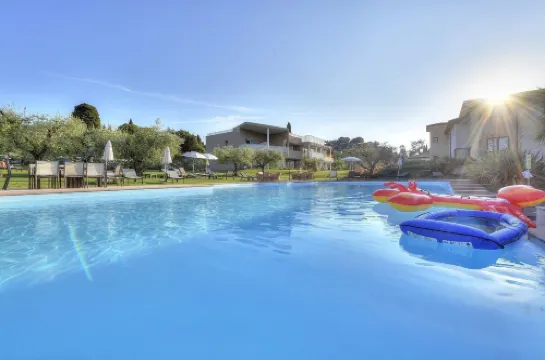 BELLA HOTEL & LEISURE Hotels in San Felice del Benaco