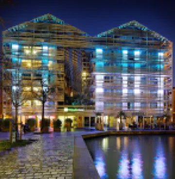 Holiday Inn Express PARIS - CANAL DE LA VILLETTE by IHG Hotel di Paris